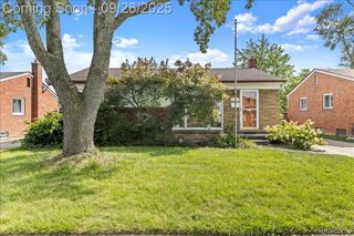 32047 Anita Drive, Westland, MI 48185