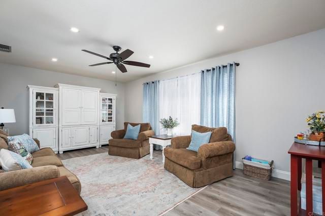 1668 Avenida Cherylita, El Cajon, CA 92020