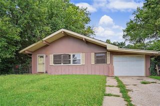 2114 Mitchell Street, Lawrence, KS 66046