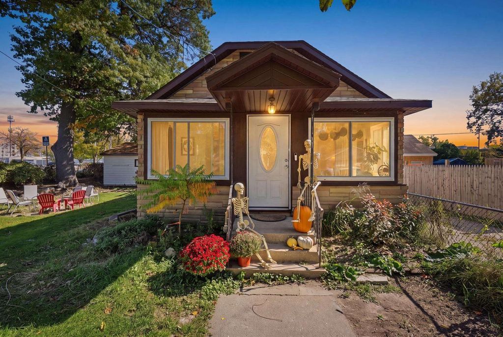 2453 Superior Street, Madison, WI 53704