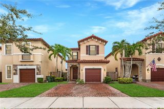 3754 NE 2nd St, Homestead, FL 33033
