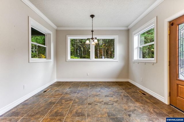 3595 Barnhart Rd, Dallas, OR 97338