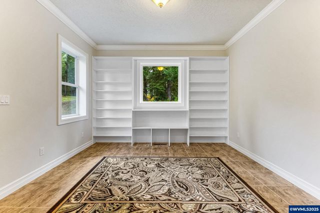 3595 Barnhart Rd, Dallas, OR 97338