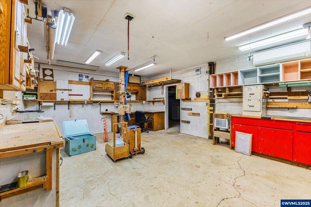 3595 Barnhart Rd, Dallas, OR 97338