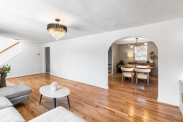 15 Fensmere Rd, Boston, MA 02132