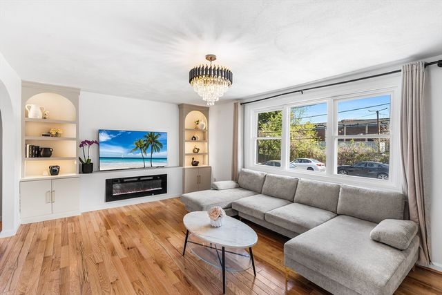 15 Fensmere Rd, Boston, MA 02132