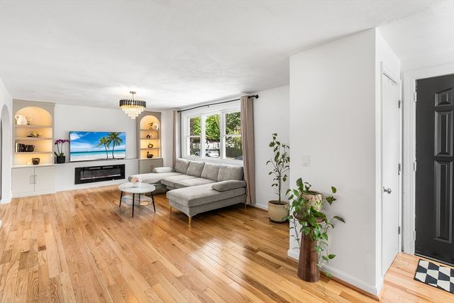 15 Fensmere Rd, Boston, MA 02132