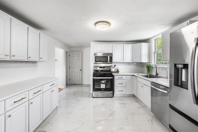 15 Fensmere Rd, Boston, MA 02132