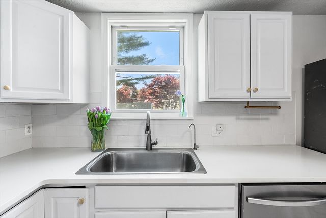 15 Fensmere Rd, Boston, MA 02132