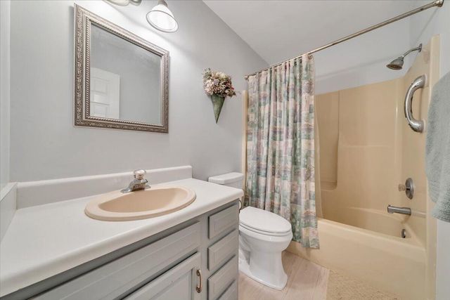 1263 Houston Mines RD, Troutville, VA 24175