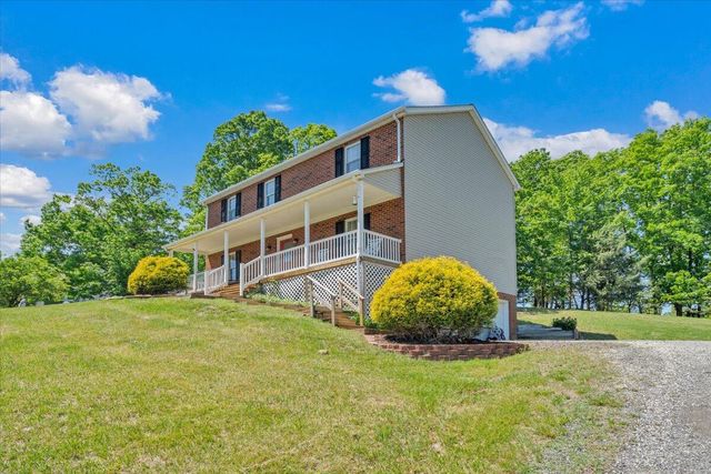 1263 Houston Mines RD, Troutville, VA 24175