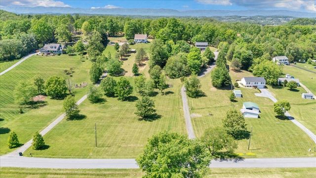 1263 Houston Mines RD, Troutville, VA 24175