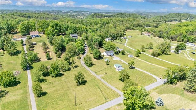 1263 Houston Mines RD, Troutville, VA 24175