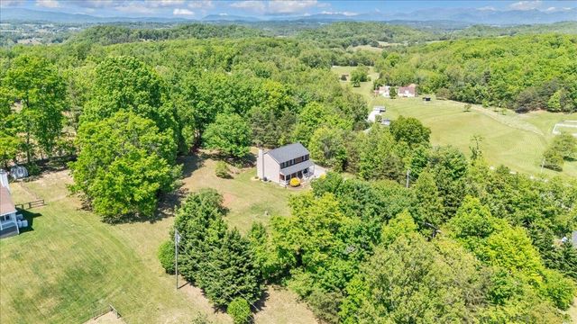 1263 Houston Mines RD, Troutville, VA 24175