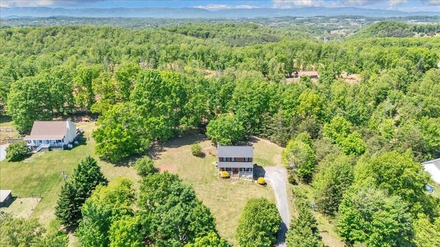 1263 Houston Mines RD, Troutville, VA 24175