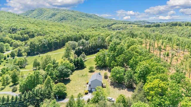 1263 Houston Mines RD, Troutville, VA 24175