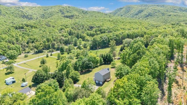 1263 Houston Mines RD, Troutville, VA 24175