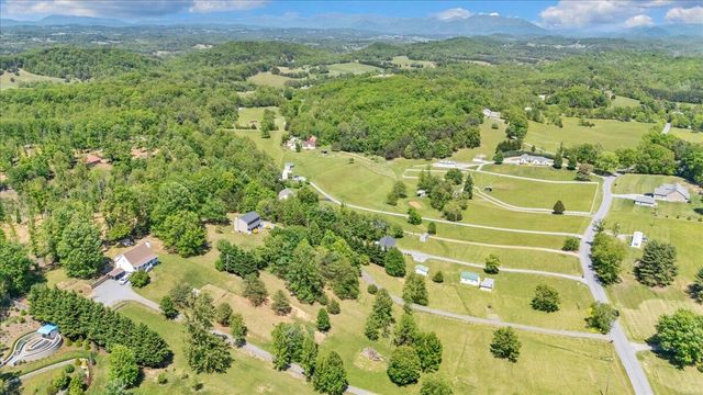 1263 Houston Mines RD, Troutville, VA 24175