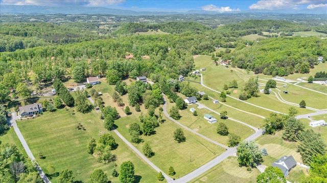 1263 Houston Mines RD, Troutville, VA 24175