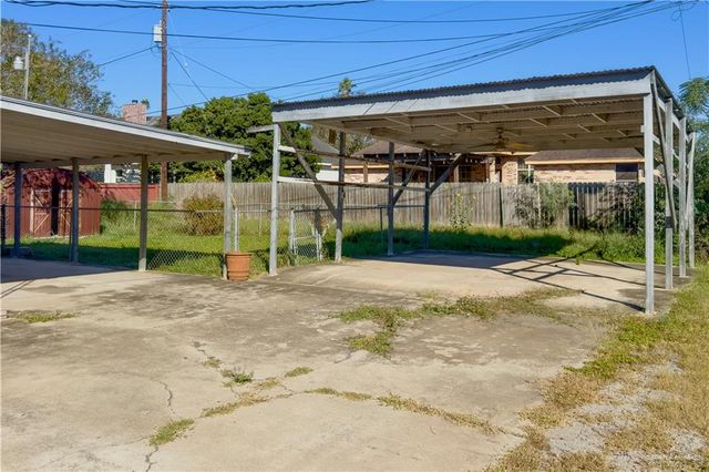706 W 10th Street, Weslaco, TX 78596