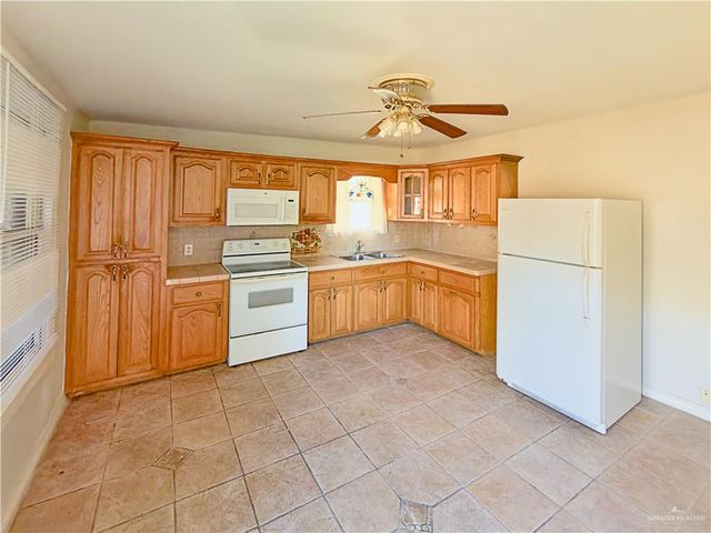 706 W 10th Street, Weslaco, TX 78596