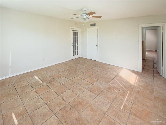 706 W 10th Street, Weslaco, TX 78596