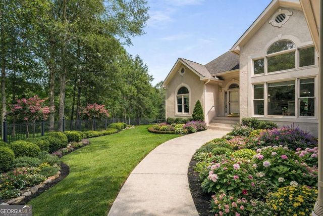 1621 La Fayette Drive, Loganville, GA 30052