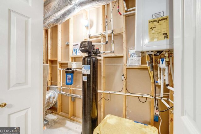 1621 La Fayette Drive, Loganville, GA 30052