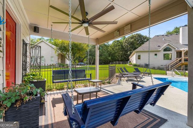 1621 La Fayette Drive, Loganville, GA 30052