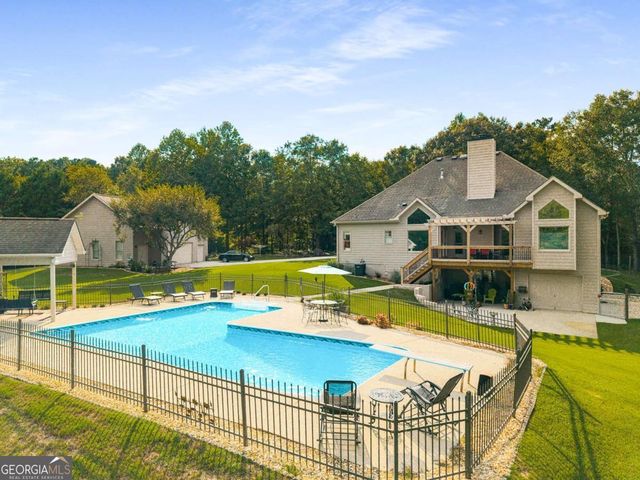 1621 La Fayette Drive, Loganville, GA 30052