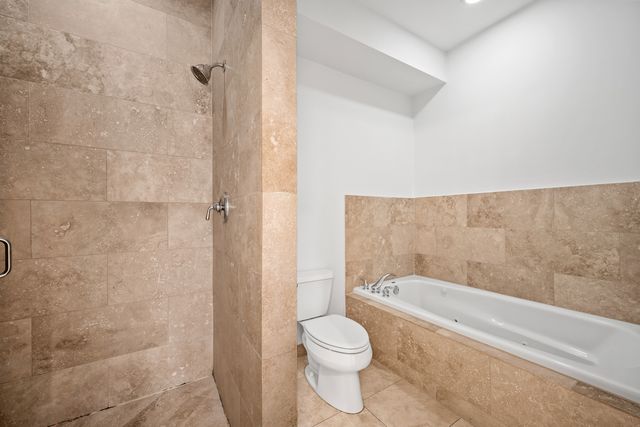 1402 W GRAND Avenue 2, Chicago, IL 60642