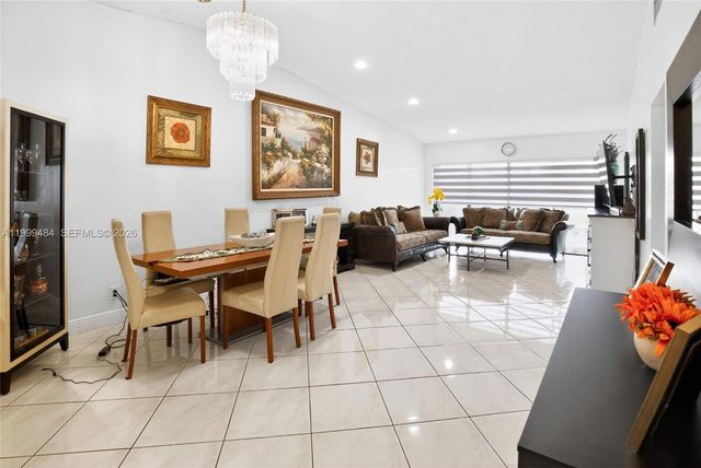 6445 W Pinehurst Cir W D25, Tamarac, FL 33321