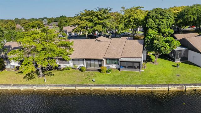 6445 W Pinehurst Cir W D25, Tamarac, FL 33321