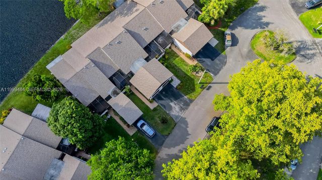 6445 W Pinehurst Cir W D25, Tamarac, FL 33321