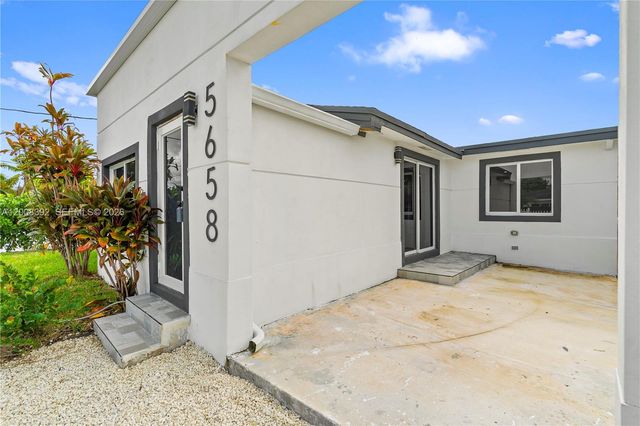 5658 SW 1st St, Miami, FL 33134