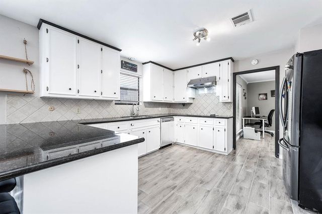12710 Ashford Pine Drive, Houston, TX 77082