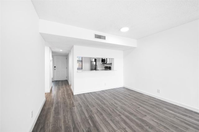 2767 Carambola Circle 402, Coconut Creek, FL 33066