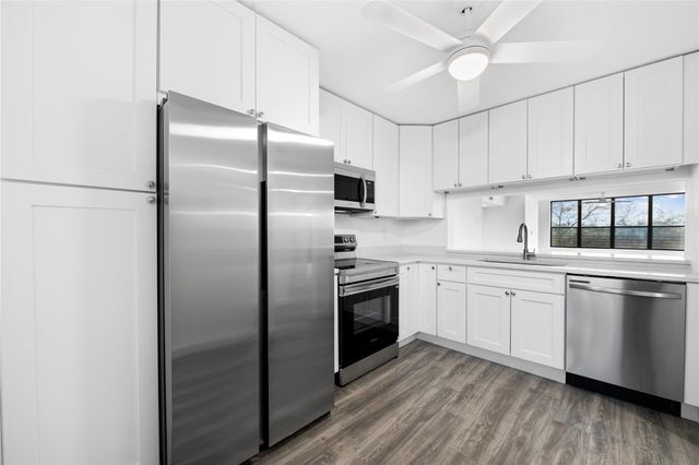 2767 Carambola Circle 402, Coconut Creek, FL 33066