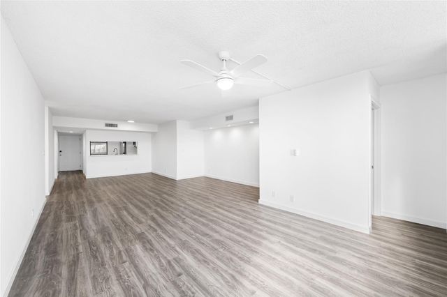 2767 Carambola Circle 402, Coconut Creek, FL 33066