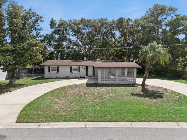 1310 LEE COURT, Leesburg, FL 34748