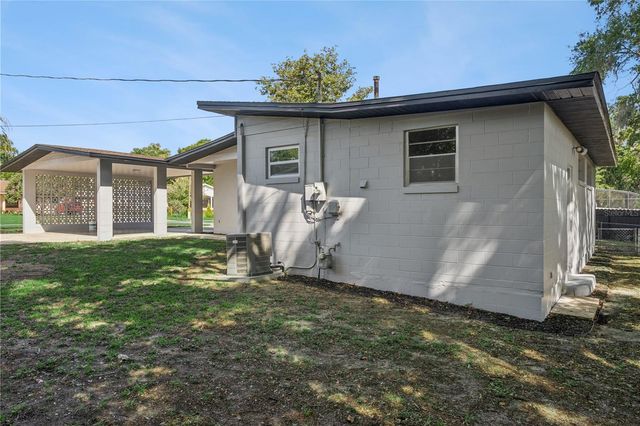 1310 LEE COURT, Leesburg, FL 34748