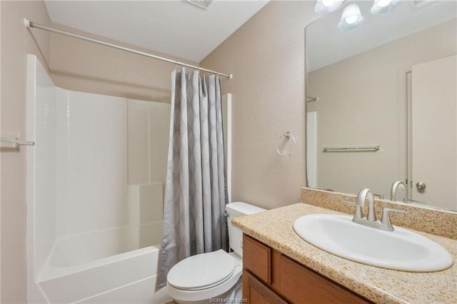 1114 Cottage Grove Circle, Bryan, TX 77801