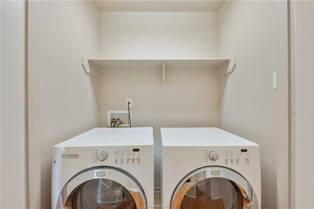 1114 Cottage Grove Circle, Bryan, TX 77801