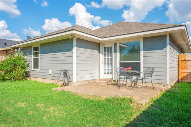 1114 Cottage Grove Circle, Bryan, TX 77801