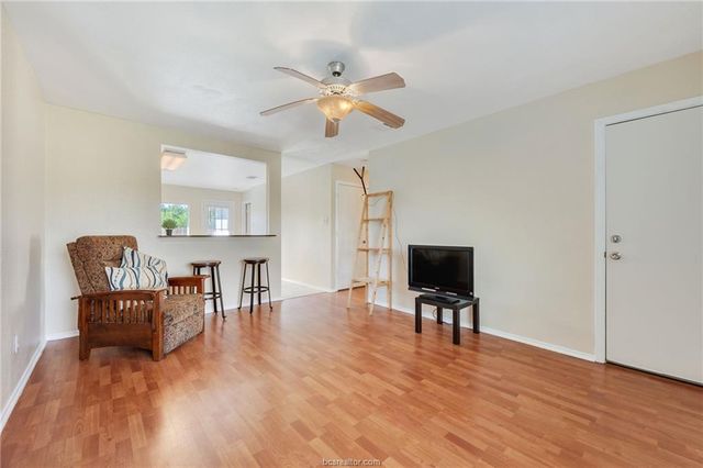 1114 Cottage Grove Circle, Bryan, TX 77801