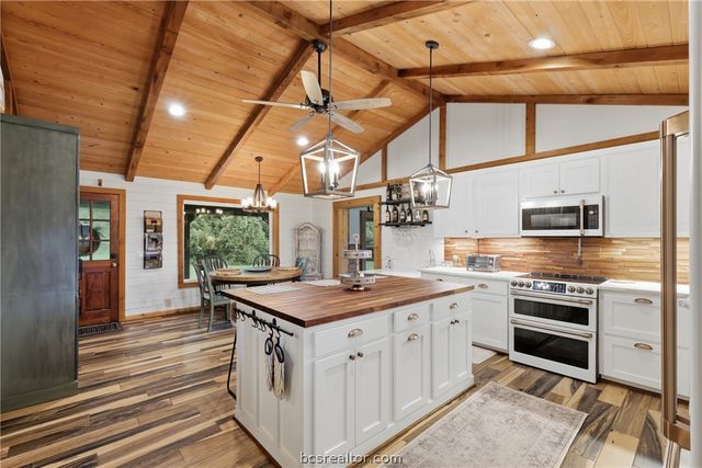 18578 Old Bundick Road, Bryan, TX 77808