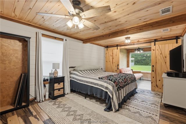 18578 Old Bundick Road, Bryan, TX 77808