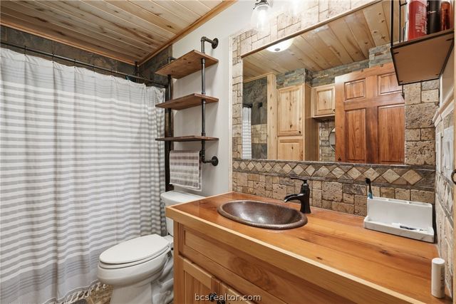 18578 Old Bundick Road, Bryan, TX 77808