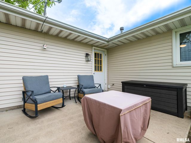 3819 S PARAMOUNT Road, Bartonville, IL 61607