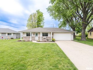 3819 S PARAMOUNT Road, Bartonville, IL 61607